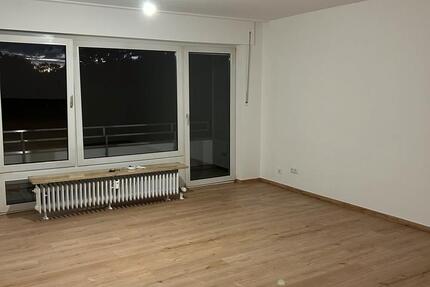 Erstbezug nach Sanierung: stilvolle 2-Zimmer Wohnung in Bensberg zimmer