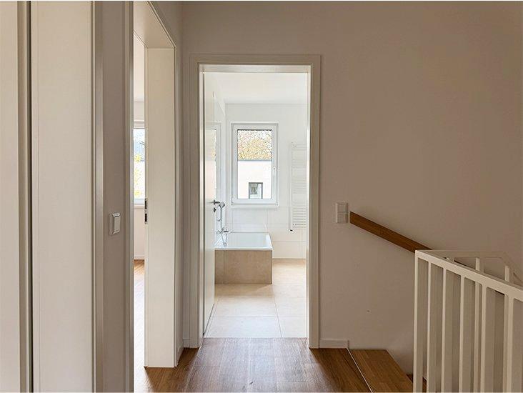 Reihenhaus Düsseldorf Flingern Süd - 4 Zimmer, 101 m&sup2;, 2.100&euro; | Angebot:26195897