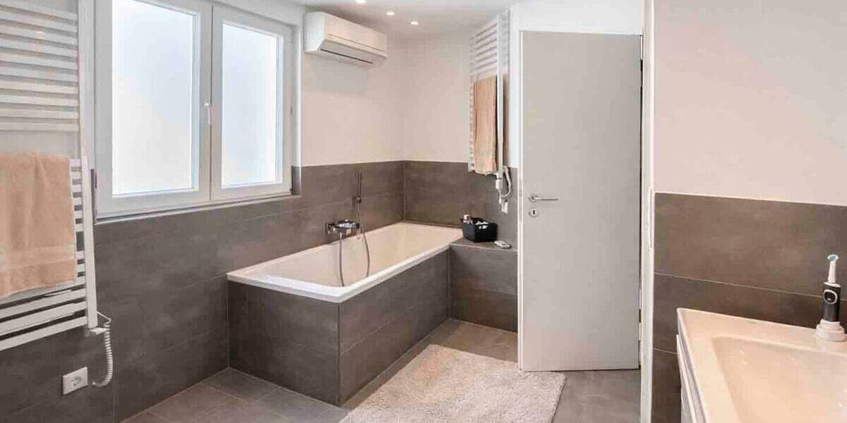 Einfamilienhaus Erkrath Hochdahl - 1 Zimmer, 990.000&euro; | Angebot:26820318