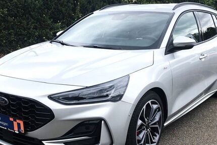 Ford Focus 10.588 km 27.480 &euro; Düsseldorf 40589