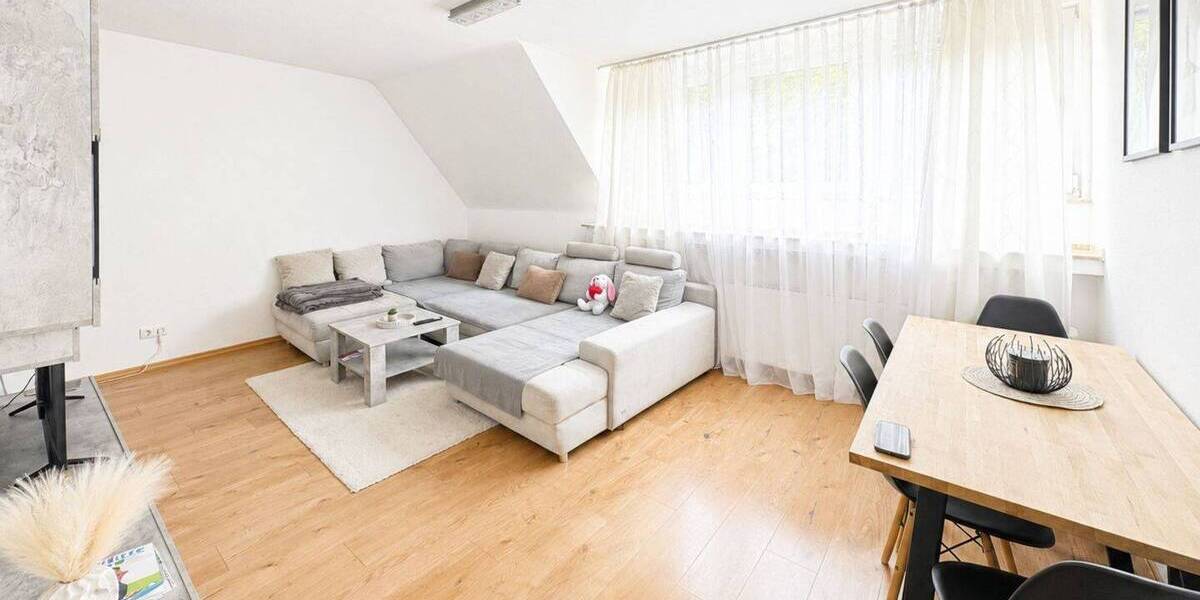 Etagenwohnung Düsseldorf Holthausen - 2 Zimmer, 70 m&sup2;, 890&euro; | Angebot:26916766