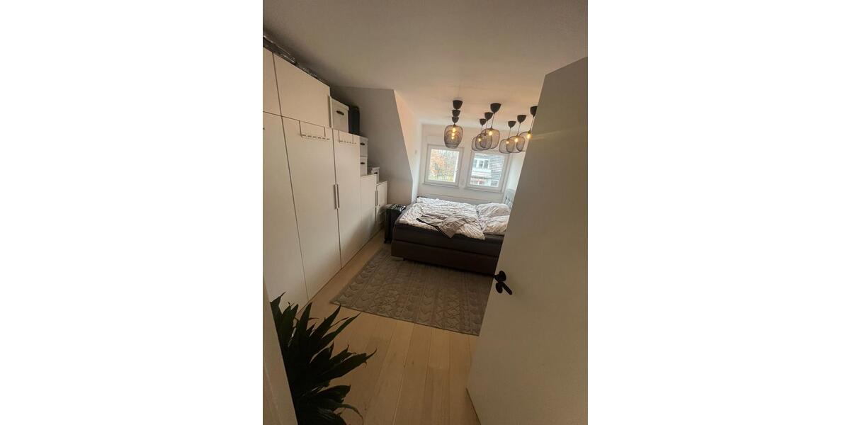 Dachgeschoßwohnung Hagen Hagen-Mitte - 2 Zimmer, 79 m&sup2;, 235.000&euro; | Angebot:27096127