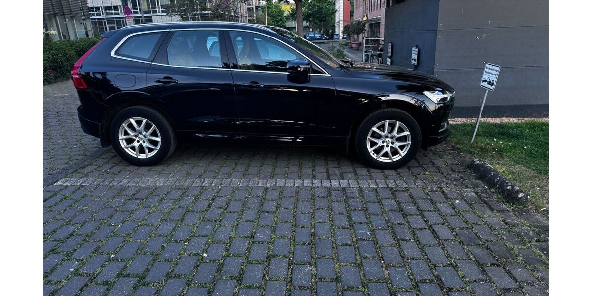 Volvo XC60 239.000 km 17.650 &euro; Düsseldorf 40489