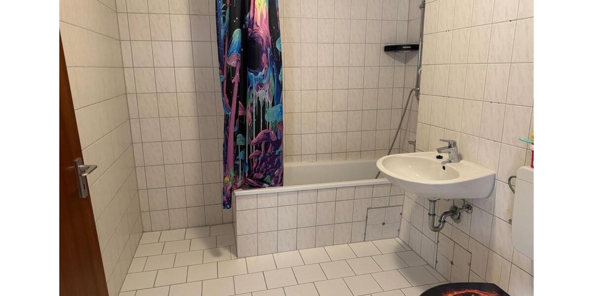 Etagenwohnung Bergisch Gladbach Gronau - 2 Zimmer, 71 m&sup2;, 185.000&euro; | Angebot:25591052