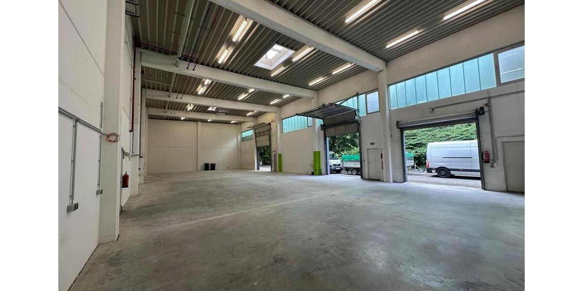 Lagerhalle in einer neuwertigen, kleinen Gewerbeimmobilie mit Glasfaseranschluss zimmer