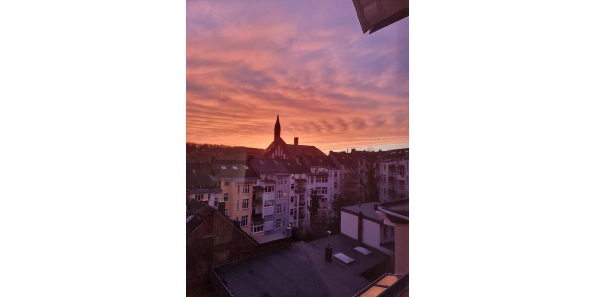 Wir verkaufen eine großzügige Eigentumswohnung in optimaler Lage 6 zimmer