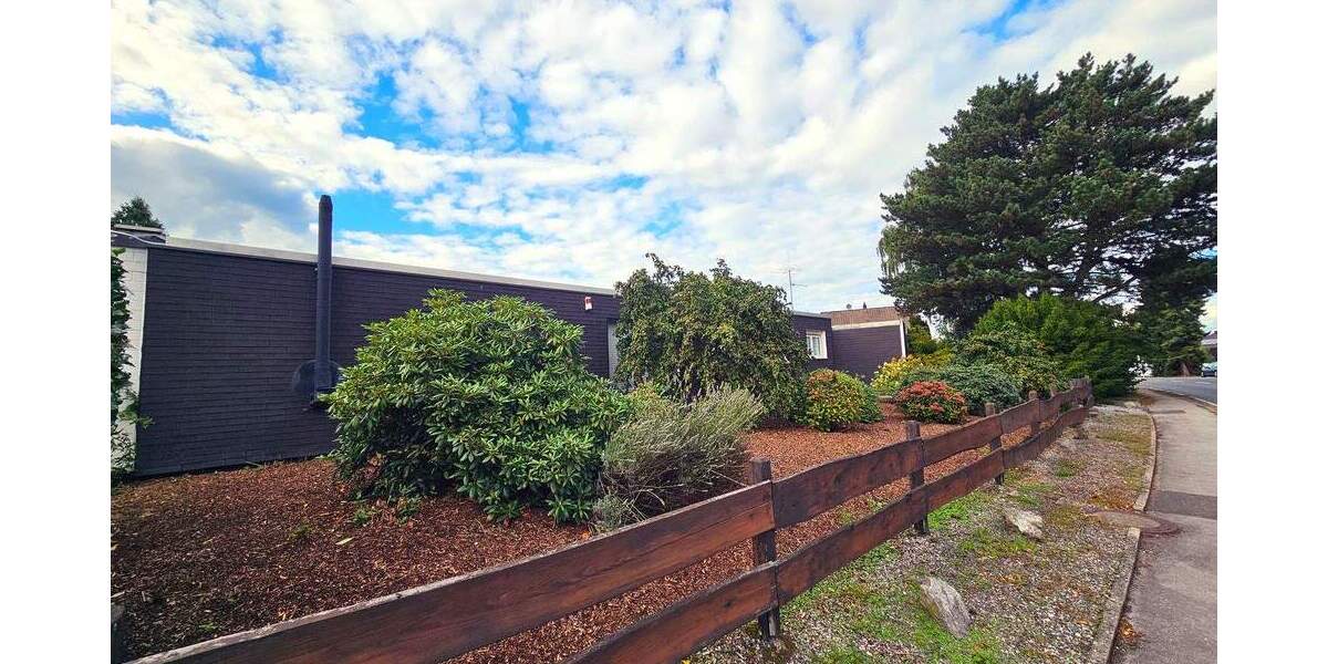Exklusiver Atrium-Bungalow mit Gartenfläche in begehrter Lage von Sprockhövel-Haßlinghausen 5 zimmer