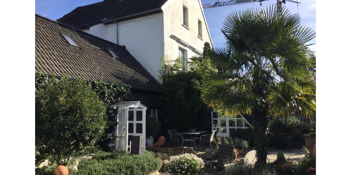 Dachgeschoßwohnung Bochum Bochum-Südwest - 4 Zimmer, 80 m&sup2;, 660&euro; | Angebot:25083103