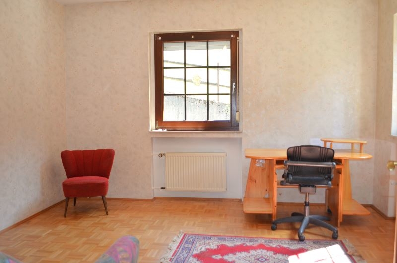 Großzügiges 2 Familien-Doppel-Landhaus mit Nebengebäuden und Pool in sonniger Hanglage! 8 zimmer