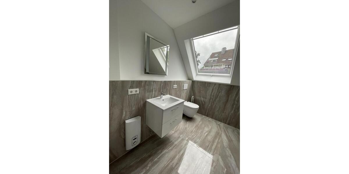 Erstbezug!! Wohnung mit 5 Zimmern im idyllischen Grün, möblierte Vermietung in einer Top-Lage 5 zimmer