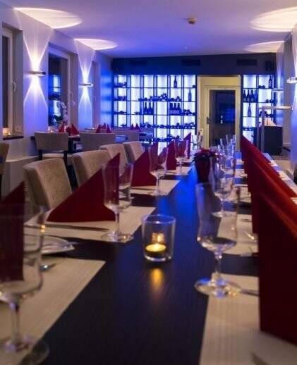 RESERVIERT - Restaurant + Bar + Appartement am besten Platz in Velbert zimmer