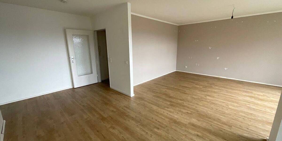 Etagenwohnung Remscheid Süd - 3 Zimmer, 82 m&sup2;, 723&euro; | Angebot:26903987