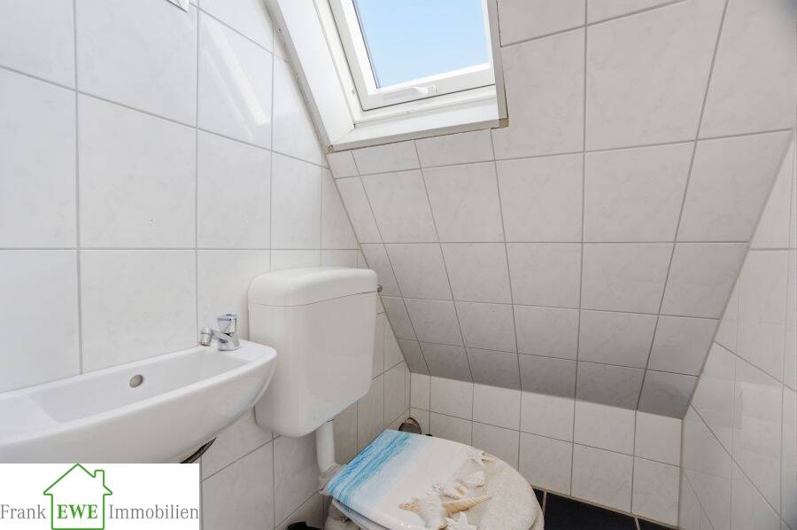 Mehrfamilienhaus, Wohnhaus Düsseldorf Hassels Hassels - 8 Zimmer, 230 m&sup2;, 759.000&euro; | Angebot:26363078