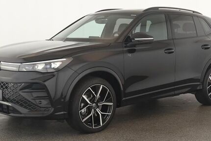 VW Tiguan 17.500 km 46.584 &euro; Düsseldorf 40233