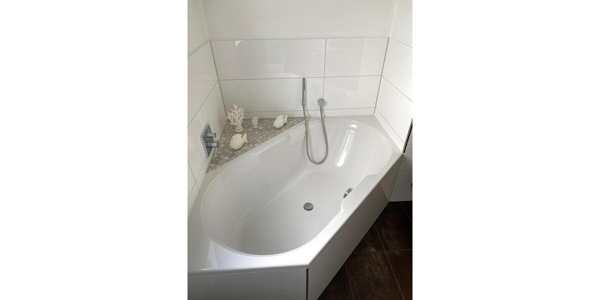 Luxuriöse Wohnung Eigentumswohnung m. Balkon & Garage + Parkplatz 3.5 zimmer