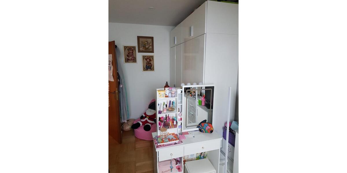 Dachgeschoßwohnung Solingen Burg - 3 Zimmer, 75 m&sup2;, 650&euro; | Angebot:25640163