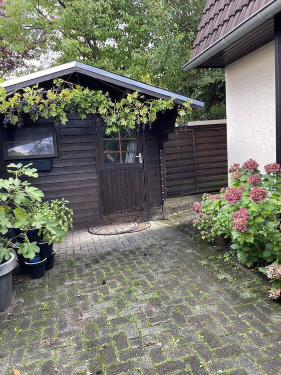 Attraktives Reihenendhaus mit EinliegerWohnung, Garten & Carport - Viel Platz für Familie & mehr