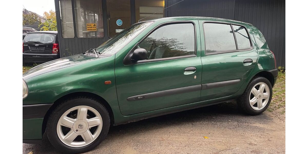 Renault Clio 210.000 km 999 &euro; Hilden 40724