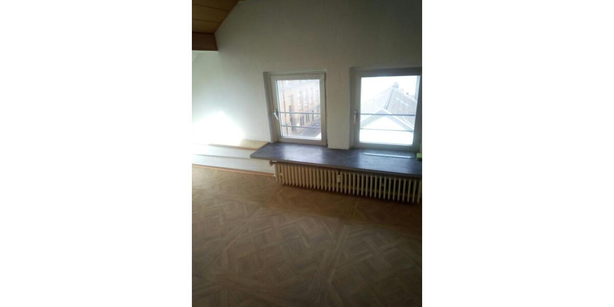 Dachgeschoßwohnung Wuppertal Barmen - 3 Zimmer, 75 m&sup2;, 599&euro; | Angebot:25646821