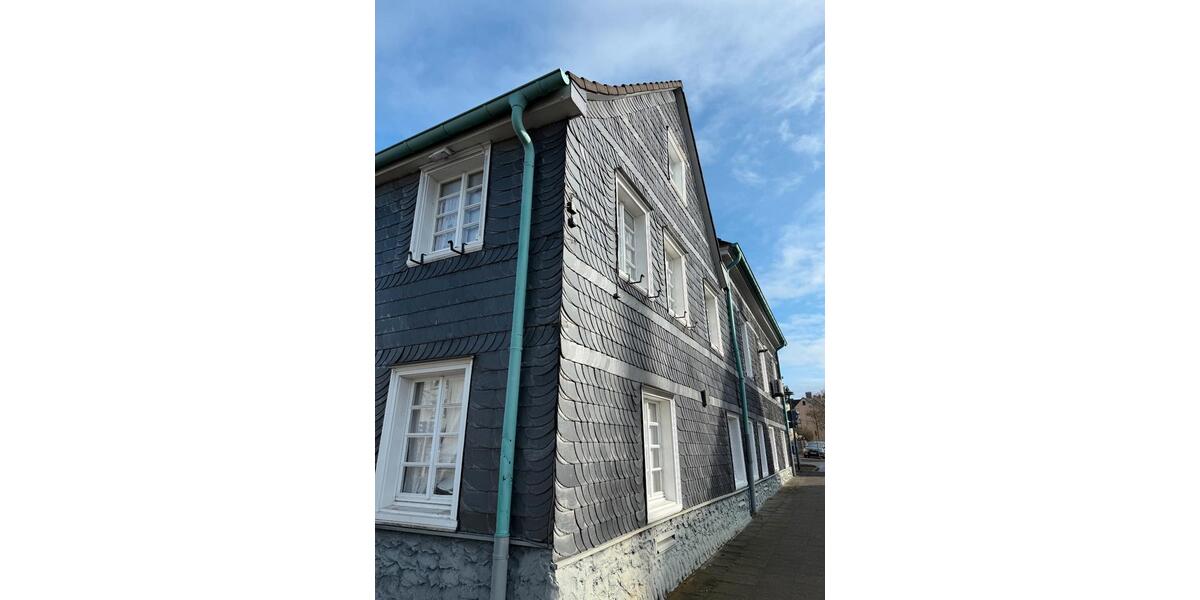 Erdgeschoßwohnung Solingen Höhscheid - 9 Zimmer, 309 m&sup2;, 210.000&euro; | Angebot:26621221
