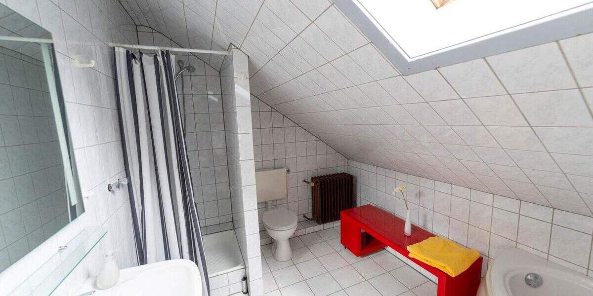 Hochwertiges Stadthaus Mehrgenerationenhaus im Zentrum Remscheids mit schönem Garten (maklerfrei) 1 zimmer