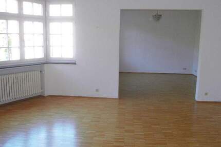 Charmante Altbau-Stadtwohnung in Rheinnähe! 2 zimmer