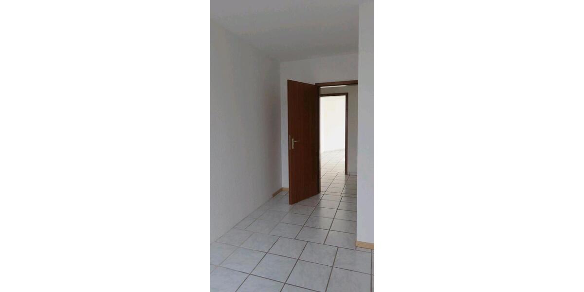 Erdgeschoßwohnung Langenfeld (Rheinland) - 2 Zimmer, 63 m&sup2;, 620&euro; | Angebot:26446345