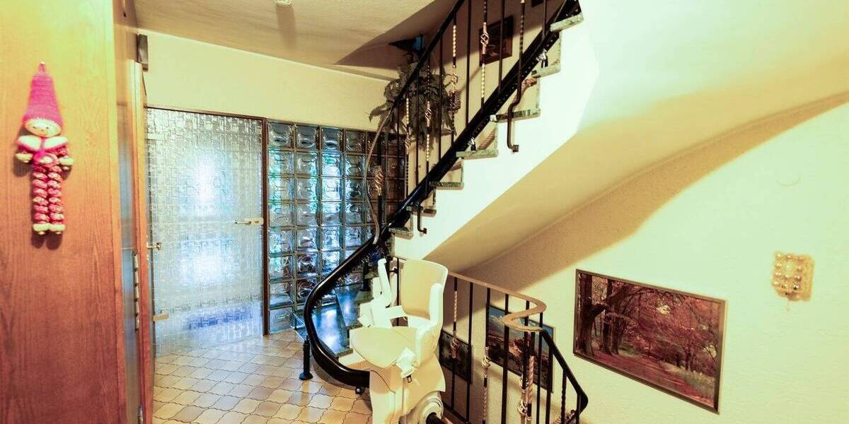 Reihenendhaus der Extraklasse - mit Sauna, Kamin & großzügigem Garten 7 zimmer