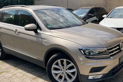 VW Tiguan 112.574 km 16.990 € Solingen 42719