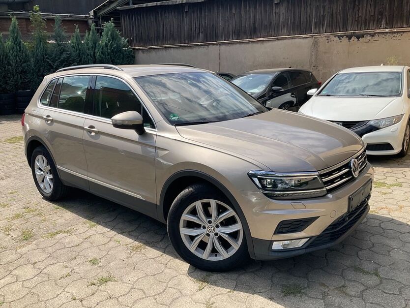 VW Tiguan 112.574 km 16.990 € Solingen 42719