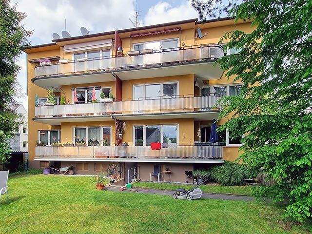 Großzügig aufgeteilte 3 Zimmer Wohnung mit Balkon und Loggia 3 zimmer