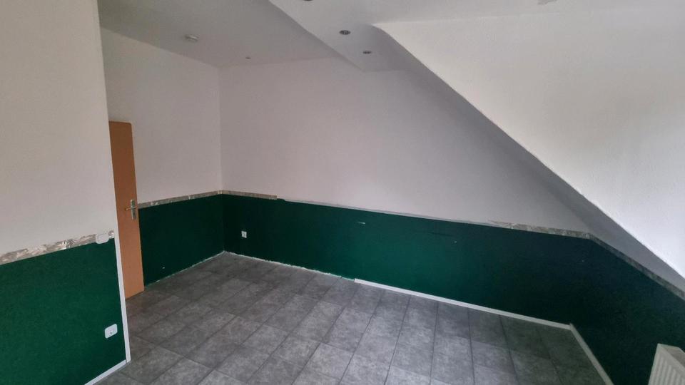 Charmante 4-Zimmer Dachgeschosswohnung zimmer