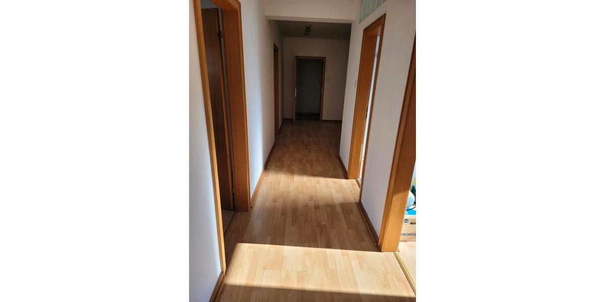 Erdgeschoßwohnung Solingen Aufderhöhe - 3 Zimmer, 87 m&sup2;, 1.000&euro; | Angebot:25333157