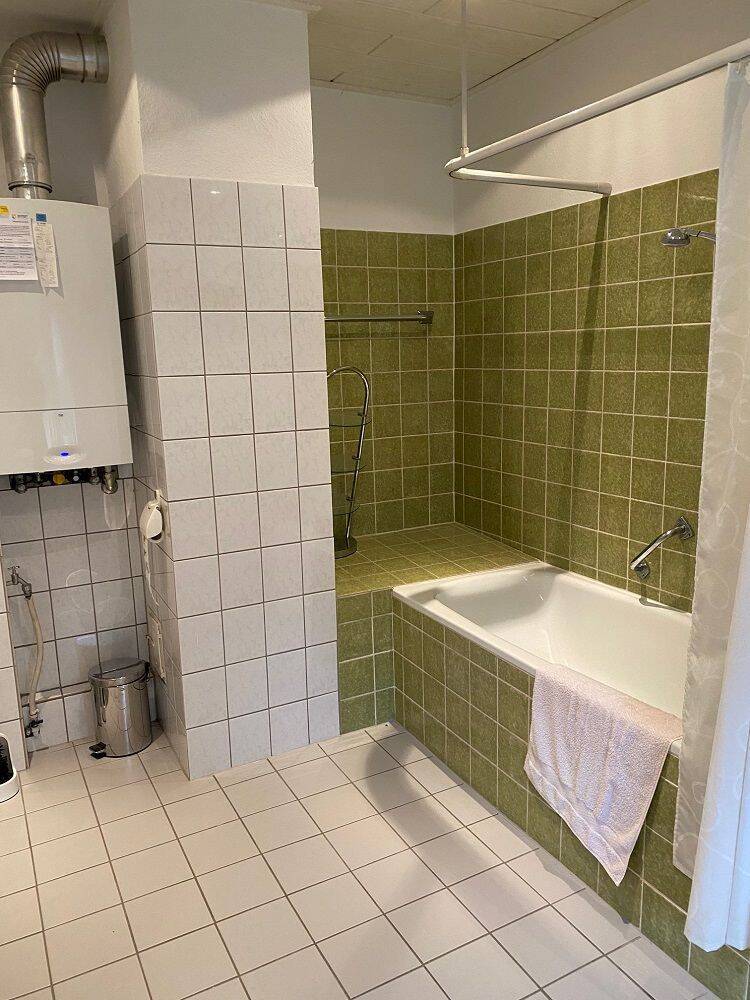 Flexibel nutzbares Zweifamilienhaus im Villenstil mit Wintergarten, BalkonLoggia und uneinsehbarem Garten in der Parkstraße mit Altlasten