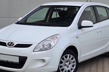 Hyundai i20 90.000 km 5.290 &euro; Gevelsberg 58285