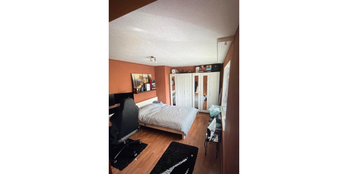 Mehrfamilienhaus, Wohnhaus Radevormwald - 6 Zimmer, 155 m&sup2;, 145.000&euro; | Angebot:26504735