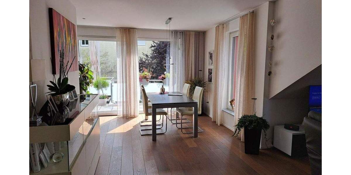 Schicke 4-Zimmer mit Dachterrasse - am Naturschutzgebiet Wiembach - provisionsfrei 4 zimmer
