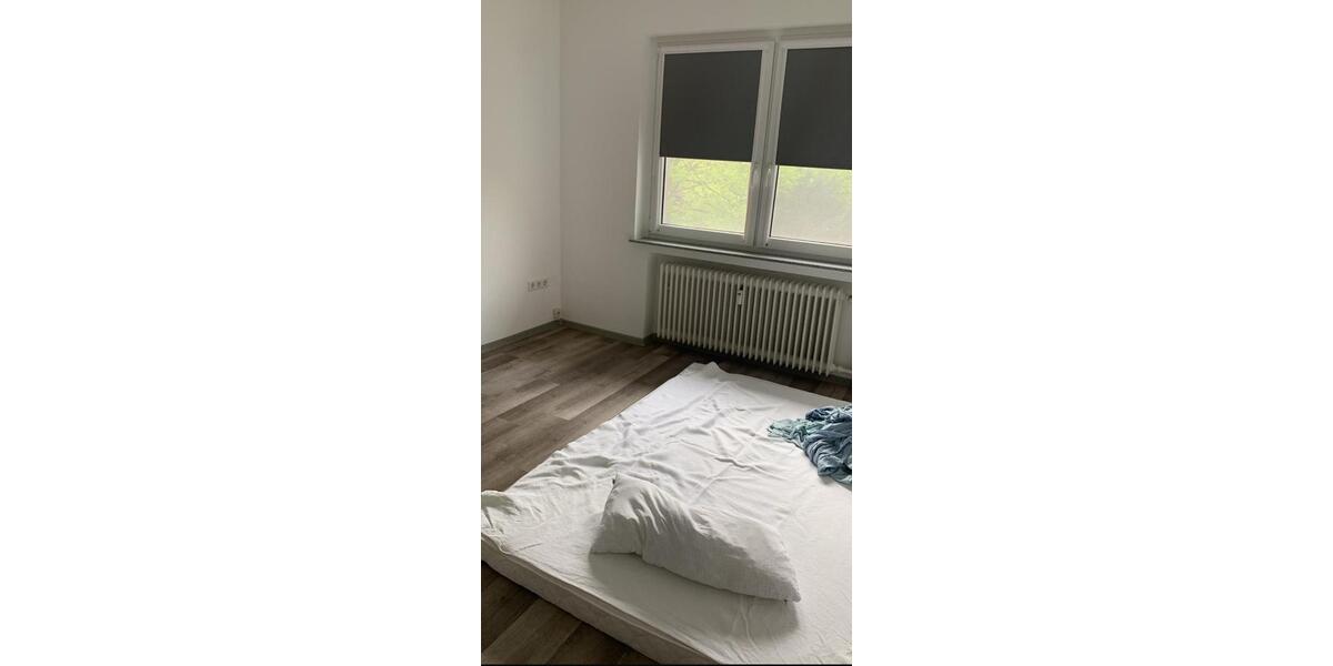 Hochparterre Remscheid Lüttringhausen - 2 Zimmer, 35 m&sup2;, 442&euro; | Angebot:26470914