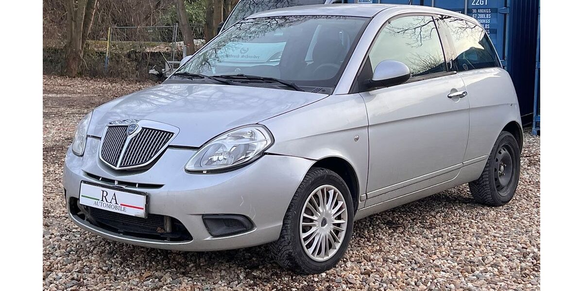 Lancia Ypsilon 114.000 km 1.550 &euro; Solingen 42651