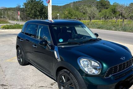 Mini Countryman S (Cooper) 121.400 km 9.900 &euro; Köln 50829