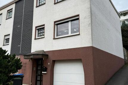 Schöne Doppelhaushälfte mit Garten in Zentraler RemscheiderLage 5 zimmer