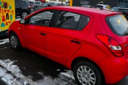 Hyundai i20 149.000 km 1.650 &euro; Wuppertal 42115