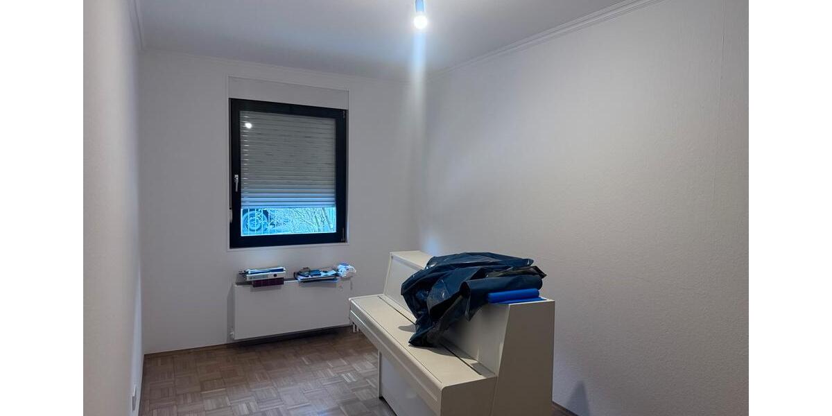 Miete - Einfamilienhaus mit 6 Zimmern, 2 Küchen, Garten und Kamin 6 zimmer