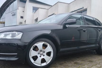 Audi A3 209.465 km 4.850 &euro; Düsseldorf 40489