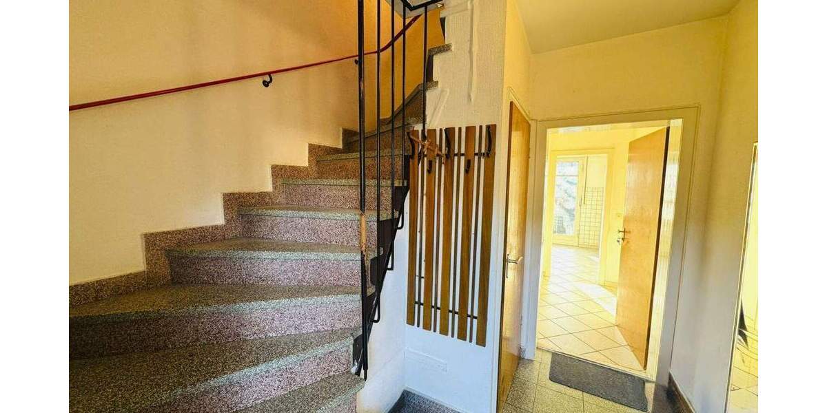 Einfamilienhaus Erkrath Hochdahl - 6 Zimmer, 350.000&euro; | Angebot:25167136