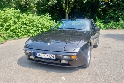 Porsche 944 229.000 km 26.500 &euro; Düsseldorf 40489