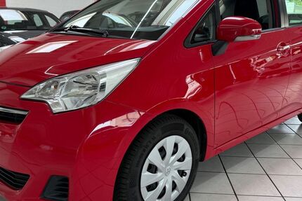 Toyota Verso-S 238.000 km 3.750 € Leverkusen 51371