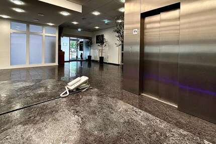 Büro in Leverkusen 379 € 45 m² zimmer