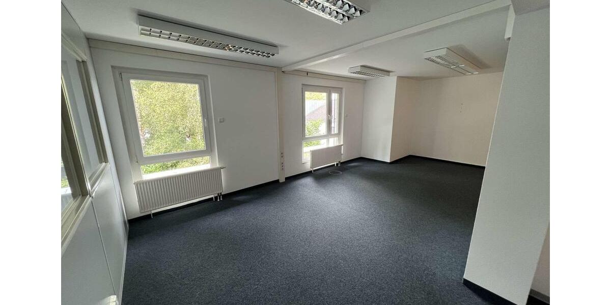 Hochwertige 76 m² Büroeinheit mit Exzellenter Anbindung zimmer