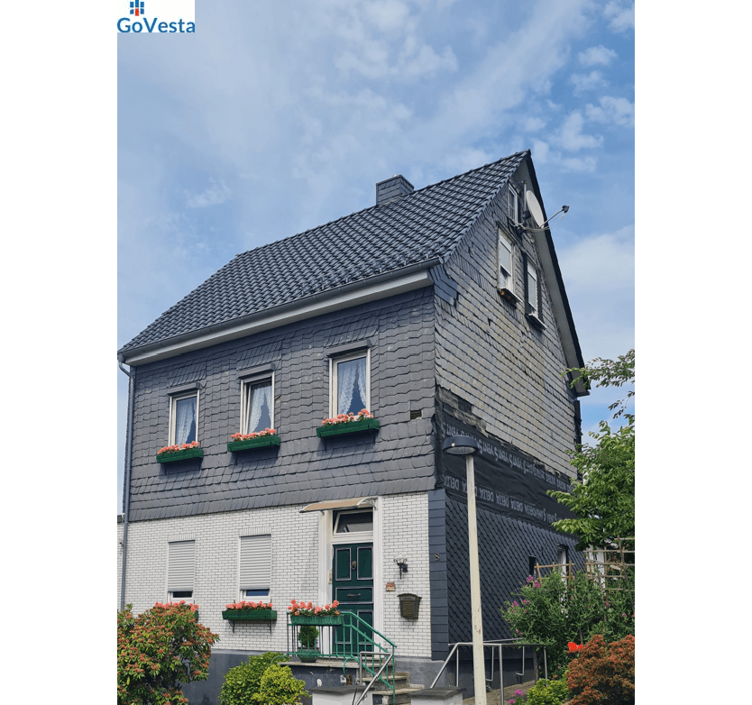 Haus zum Kaufen in Solingen 444.000 € 200 m²